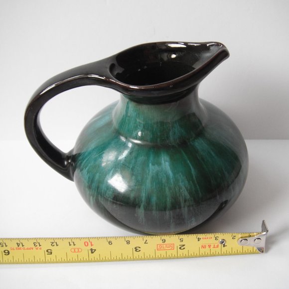 Vintage Blue Mountain Pottery Canada Pitcher Vase Green Black Drip Glaze 4" Tall - Picture 9 of 9